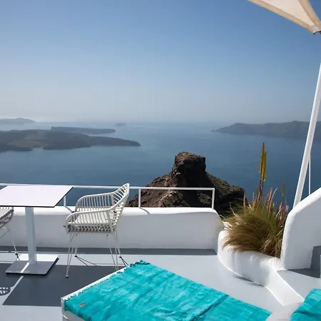 Heavens Edge By Mr And Mrs White * Imerovigli (Santorini)