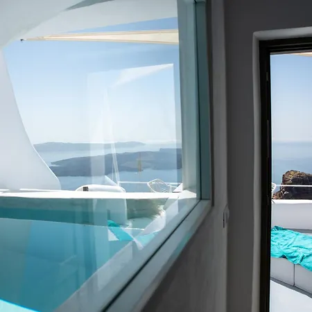 Heavens Edge Hotel