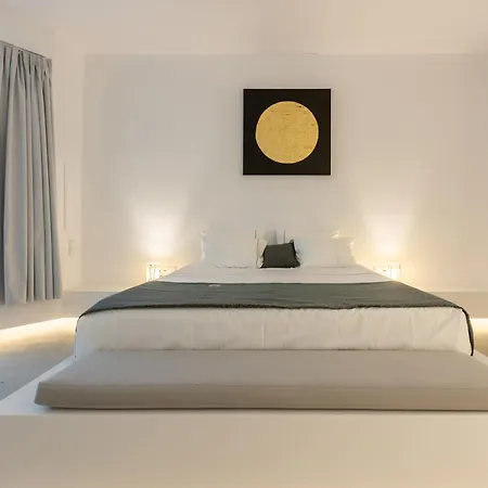 Heavens Edge By Mr And Mrs White * Imerovigli (Santorini)