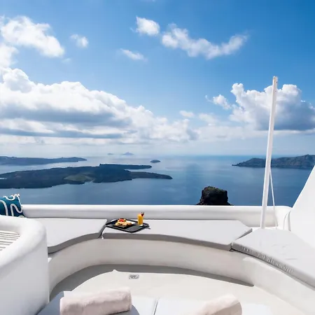 Heavens Edge Imerovigli (Santorini)