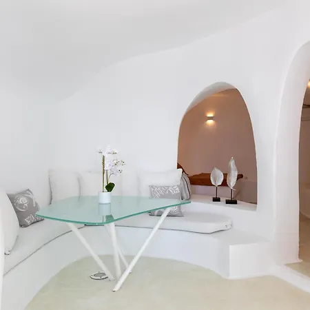 Heavens Edge * Imerovigli (Santorini)