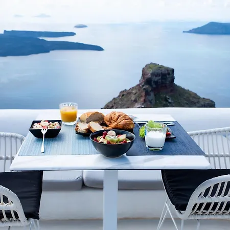 Heavens Edge Hotel