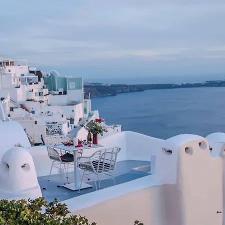 Heavens Edge 酒店 *