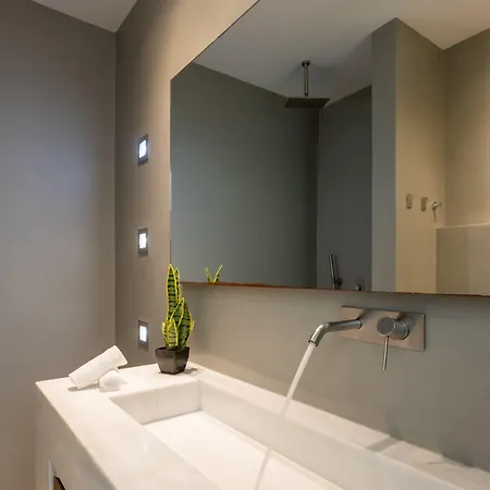 Heavens Edge فندق