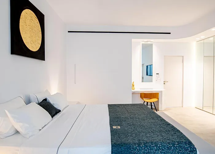 Heavens Edge Hotell Imerovigli (Santorini)