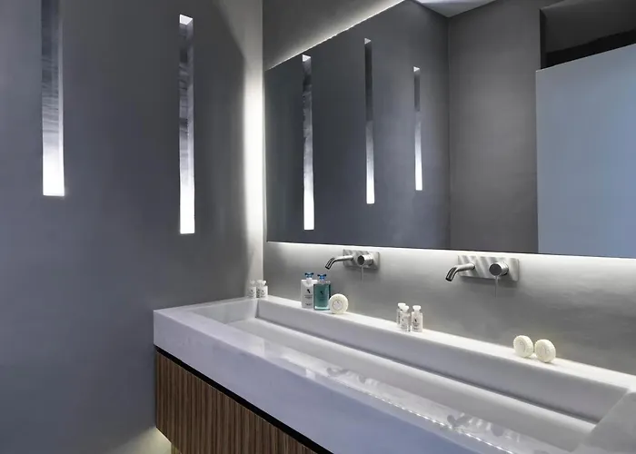 Heavens Edge * Ημεροβίγλι